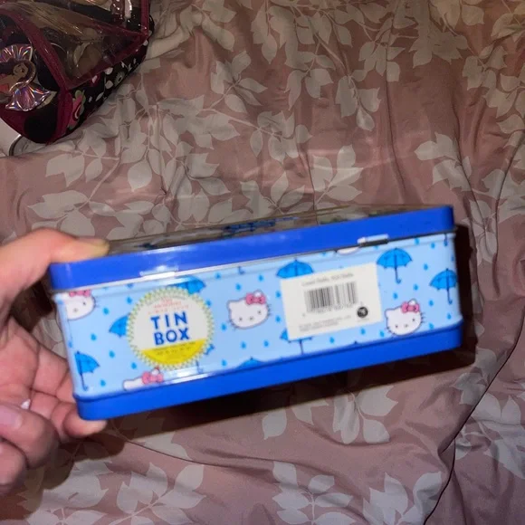 Hello Kitty Lunch Box with Umbrella Design 2007 Sanrio - Picture 5 of 7